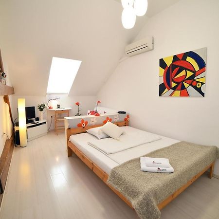Studio Apartment White Zagreb Buitenkant foto