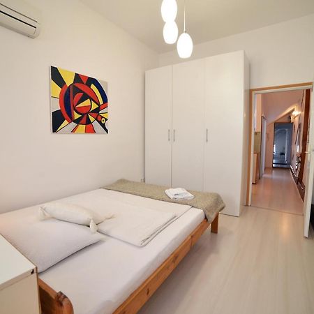 Studio Apartment White Zagreb Buitenkant foto