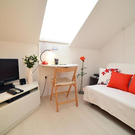 Studio Apartment White Zagreb Buitenkant foto