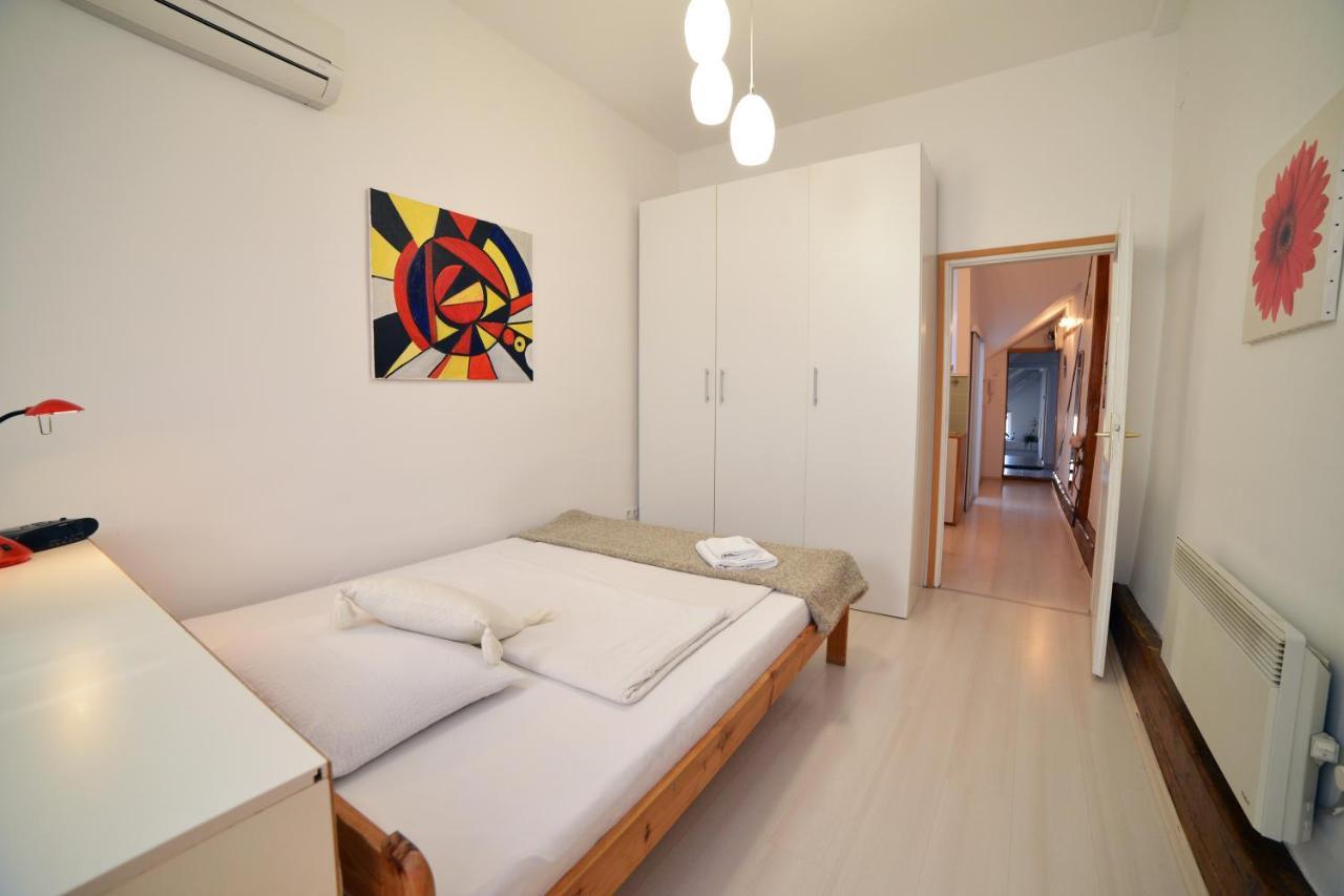 Studio Apartment White Zagreb Buitenkant foto