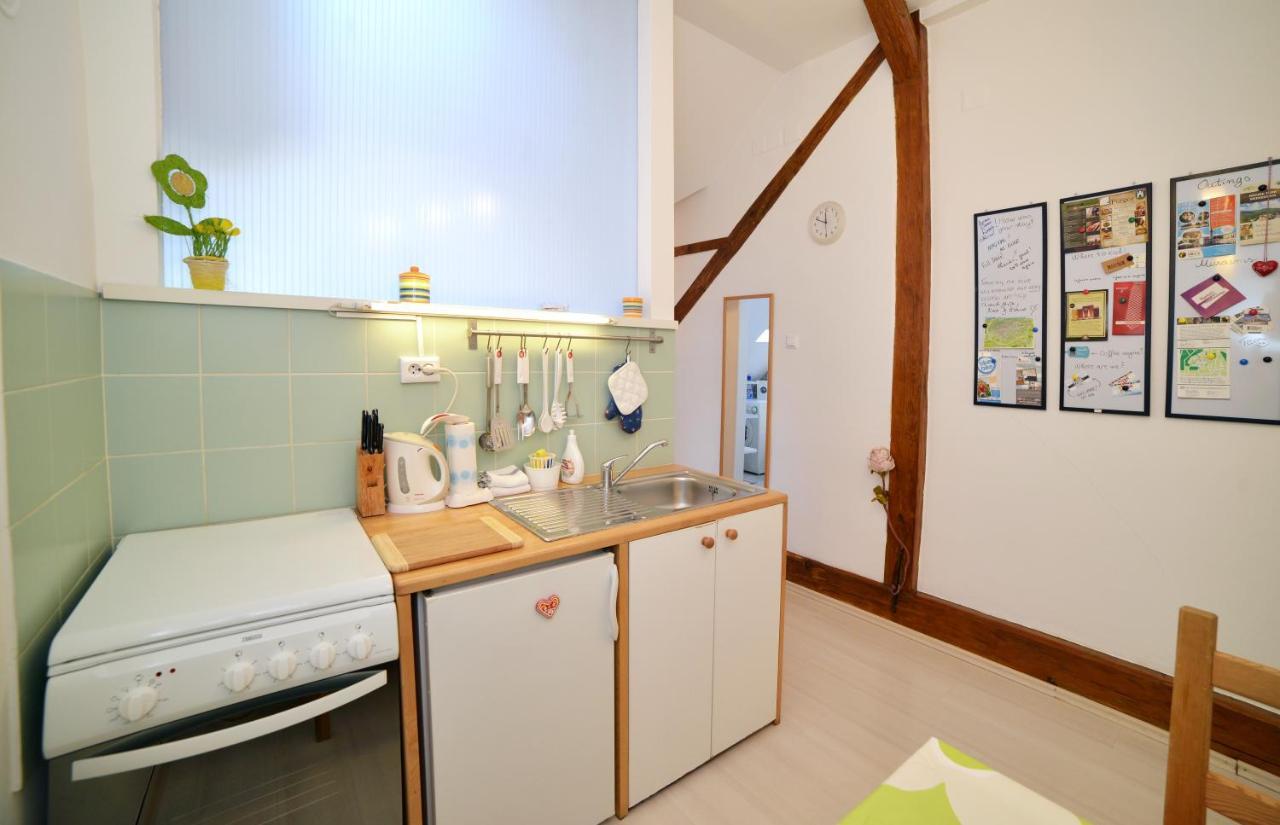 Studio Apartment White Zagreb Buitenkant foto